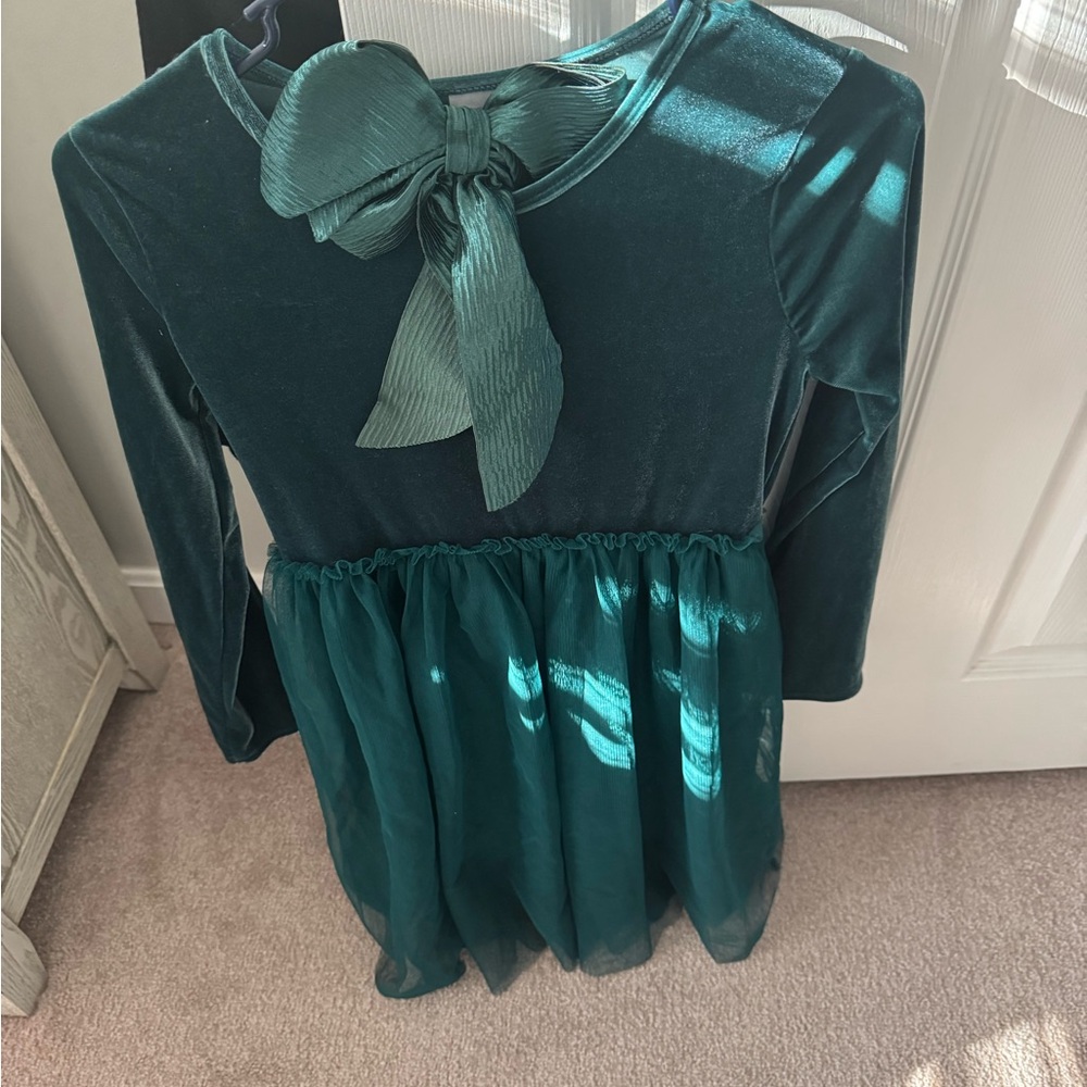 Elegant Green Velvet Dress with matching Bow